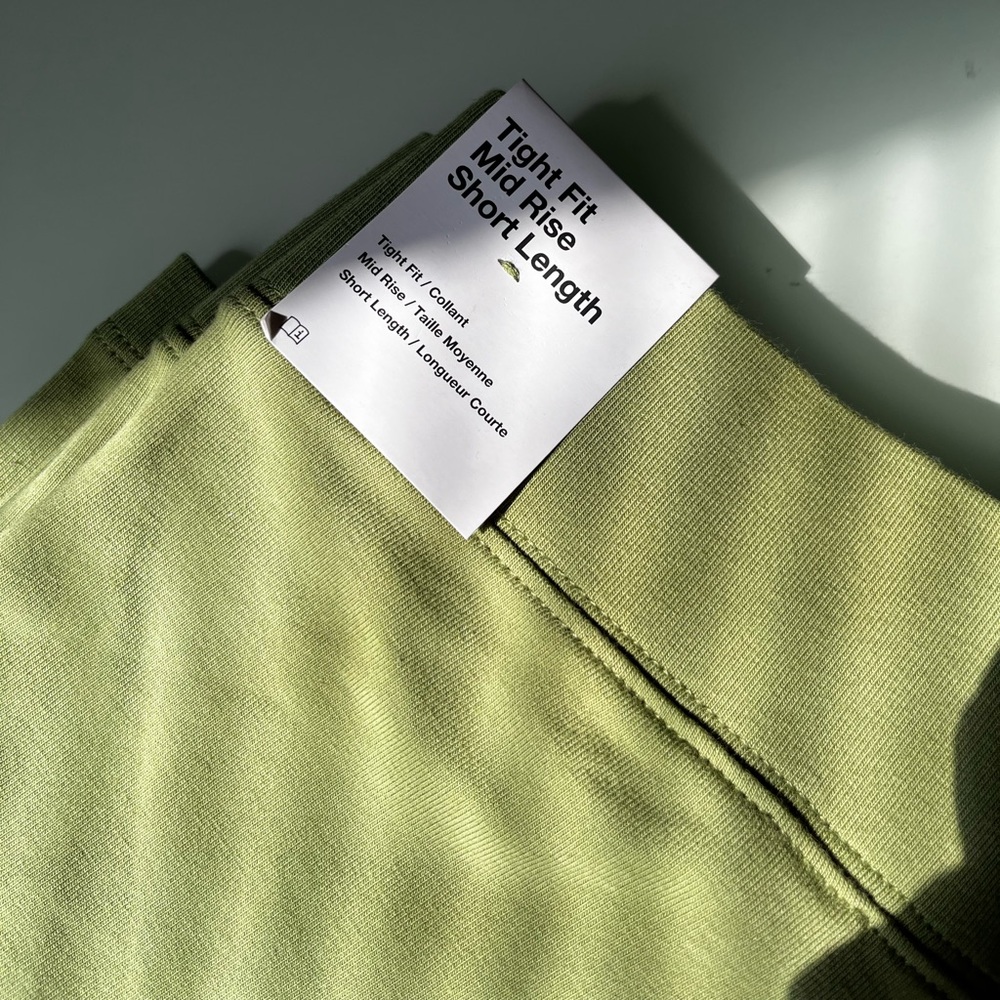 Nike Women's Sportswear Mid-Rise Bike Shorts Medium Olive/White Size S Brand New